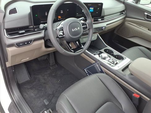 New 2026 Kia Carnival EX FWD image 6