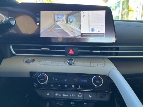 New 2025 Hyundai Elantra Limited image 9