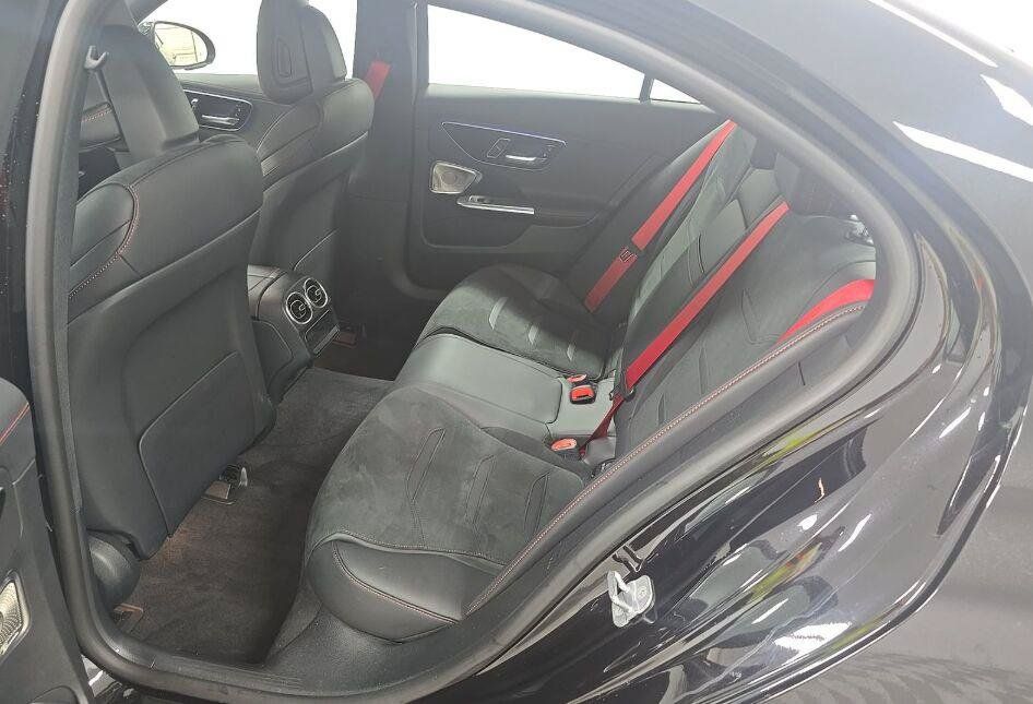 Used 2024 Mercedes-Benz C 43 AMG 4MATIC Sedan image 10