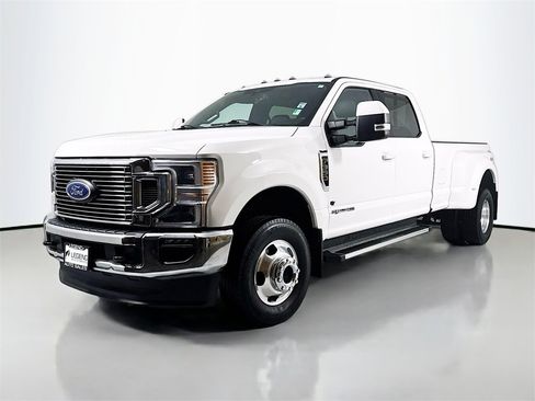 Used 2022 Ford F350 Lariat image 1