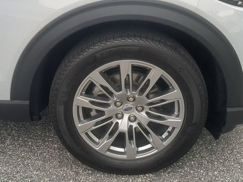 New 2026 Ford Explorer Platinum RWD image 22