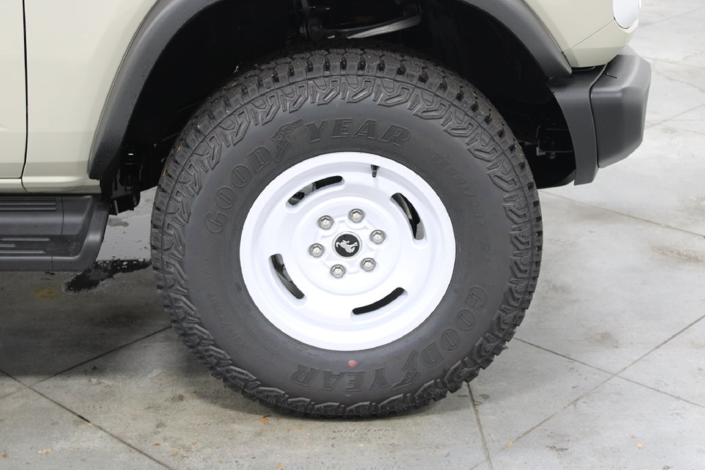 New 2026 Ford Bronco Heritage Edition AWD/4WD image 12