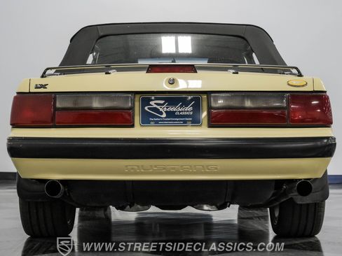 Used 1989 Ford Mustang LX image 30