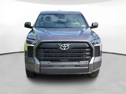 New 2026 Toyota Tundra SR5 w/ SR5 Premium Package