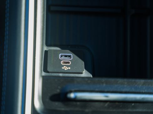 New 2026 Ford Expedition Max Platinum w/ Stealth Performance Package image 36