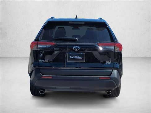 New 2025 Toyota RAV4 XLE image 6