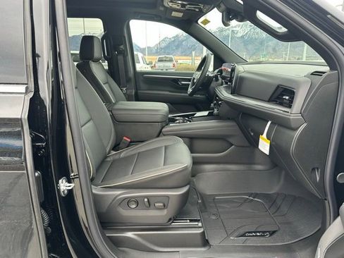 New 2026 Chevrolet Tahoe Premier w/ Sun And Tow Package AWD/4WD image 22
