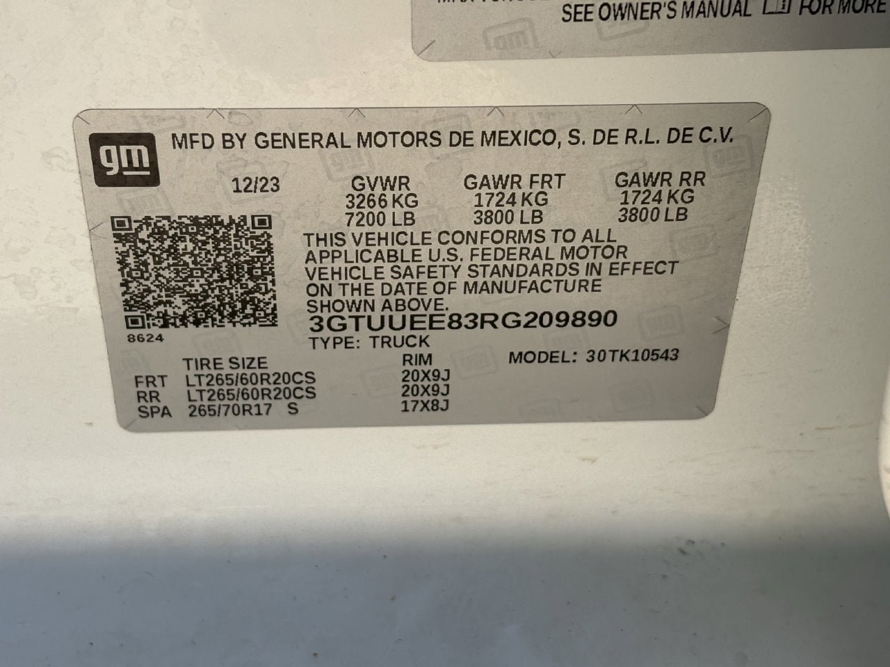 Used 2024 GMC Sierra 1500 AT4 w/ Technology Package AWD/4WD image 30