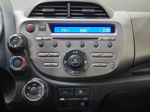 Used 2013 Honda Fit image 25