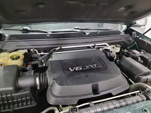 Used 2015 Chevrolet Colorado LT w/ Luxury Package image 26