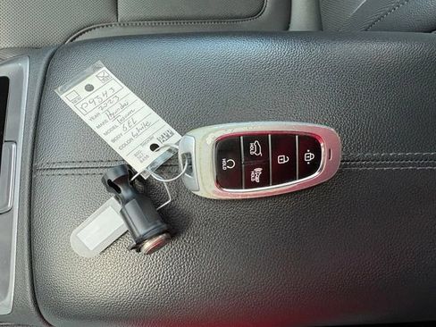 Used 2023 Hyundai Tucson SEL w/ Convenience Package AWD/4WD image 6