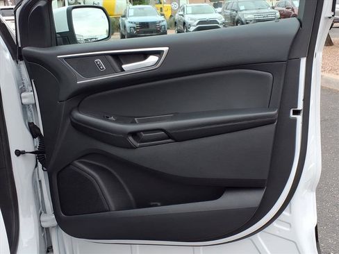 Used 2021 Ford Edge SEL image 14