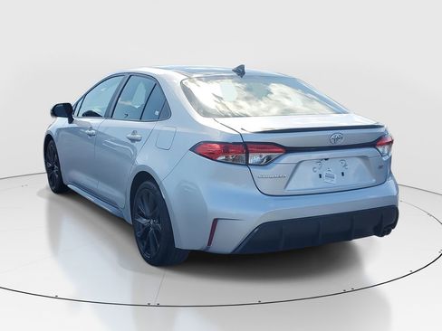 Used 2023 Toyota Corolla SE w/ SE Premium Package image 5