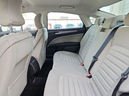 Used 2018 Ford Fusion S image 25