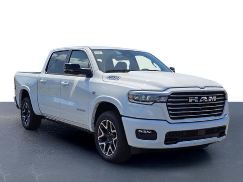 New 2026 RAM 1500 Laramie AWD/4WD image 5