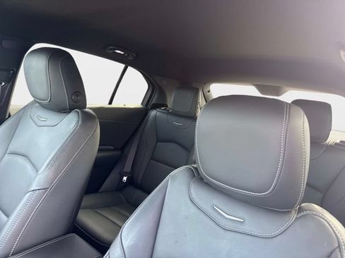 Used 2025 Cadillac XT4 Premium Luxury FWD image 17