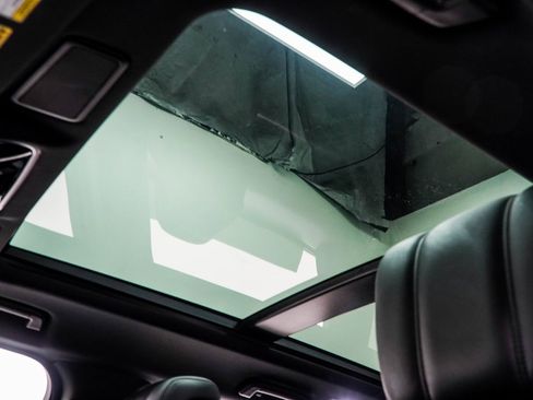 Used 2020 Land Rover Range Rover Sport HSE image 44