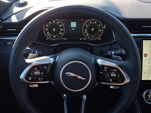 New 2026 Jaguar F-PACE R-Dynamic S image 17