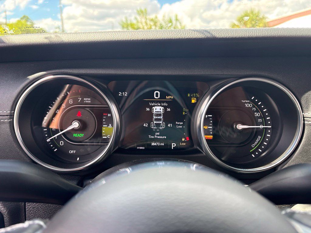 Used 2022 Jeep Wrangler Unlimited Sahara w/ Safety Group AWD/4WD image 22