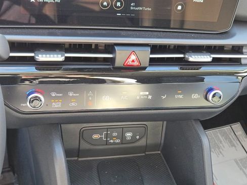 New 2026 Kia Sportage SX image 18