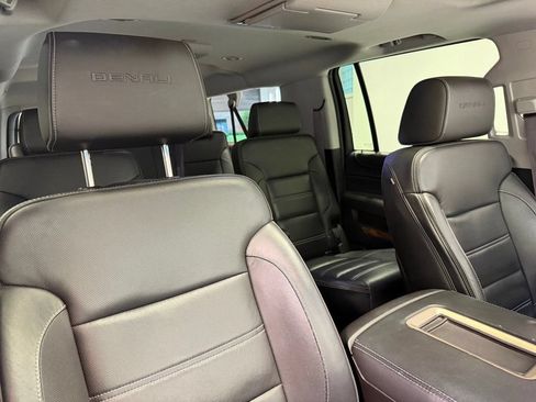 Used 2015 GMC Yukon XL Denali w/ Touring Package AWD/4WD image 32