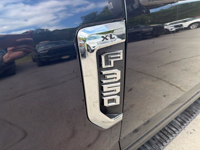 Used 2022 Ford F350 XL w/ Power Equipment Group AWD/4WD image 13