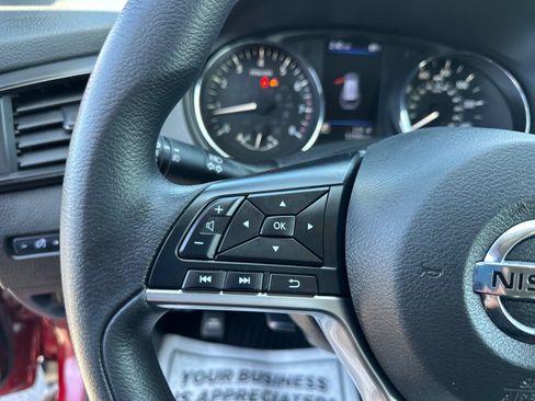 Used 2020 Nissan Rogue SV AWD/4WD image 23