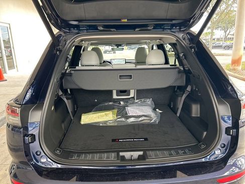 New 2026 Mitsubishi Outlander SE image 35