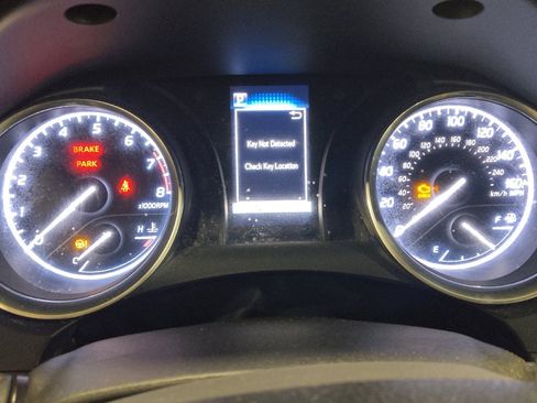 Used 2018 Toyota Camry SE w/ Convenience Package image 23