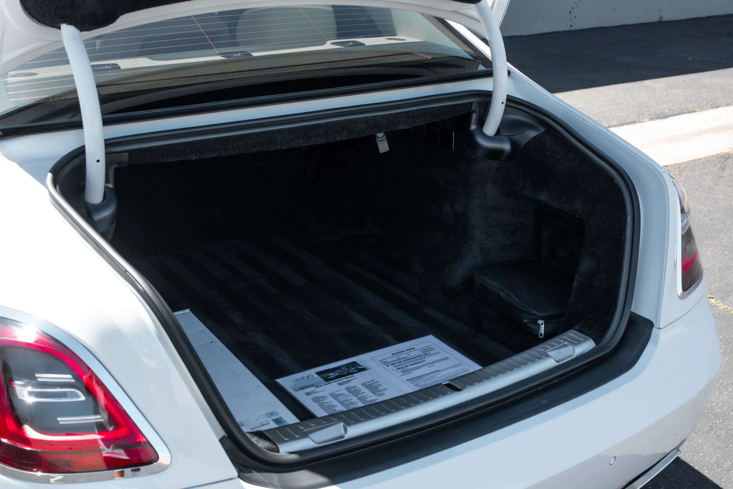 Used 2021 Rolls-Royce Ghost AWD/4WD image 37