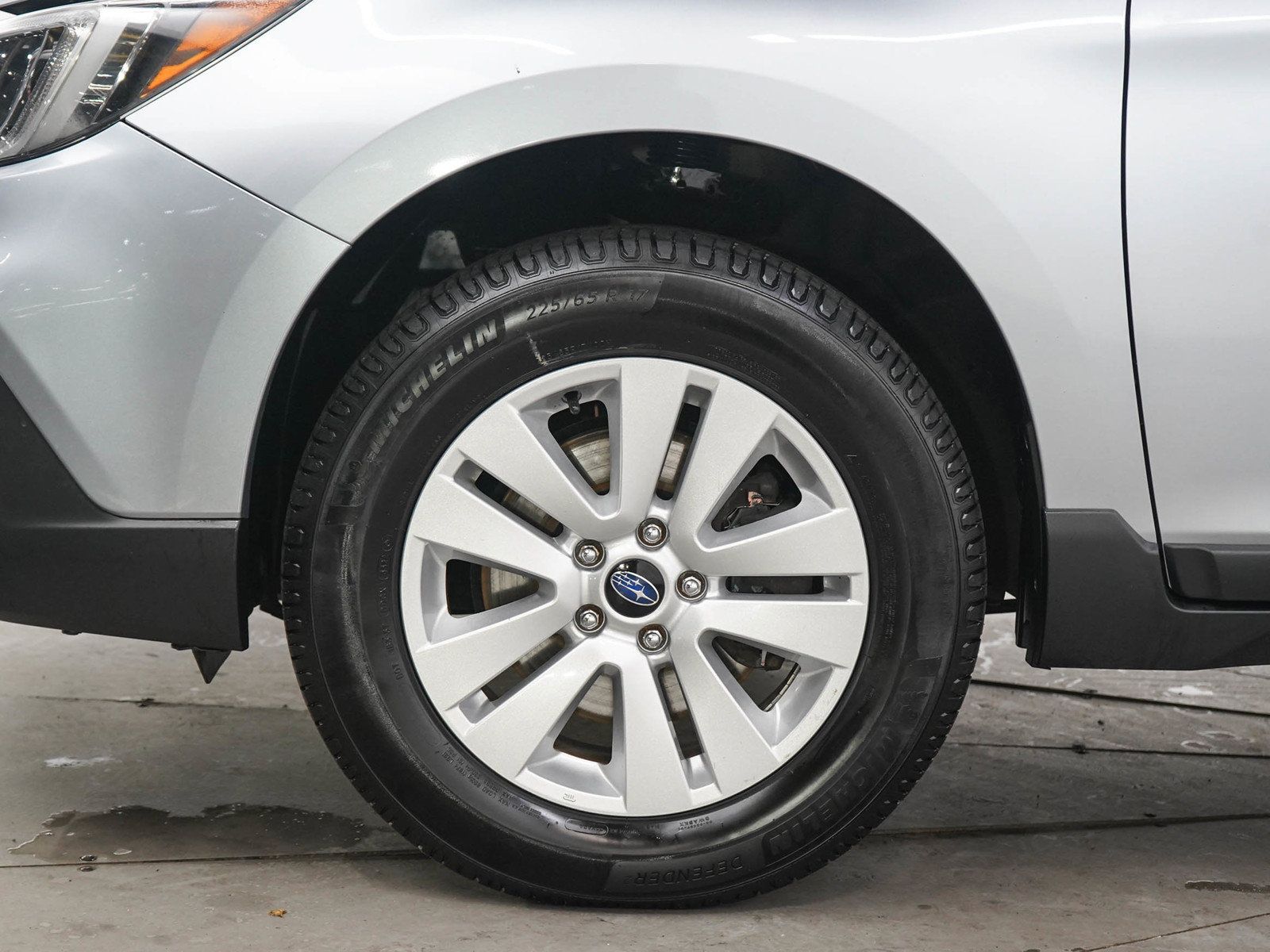 Used 2018 Subaru Outback 2.5i Premium AWD/4WD image 29