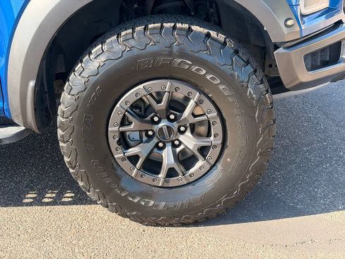 Used 2018 Ford F150 Raptor AWD/4WD image 10