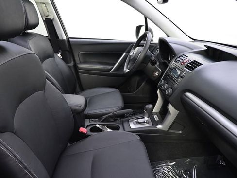 Used 2015 Subaru Forester 2.5i Limited AWD/4WD image 16