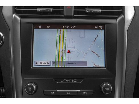 Used 2020 Ford Fusion SE FWD image 11