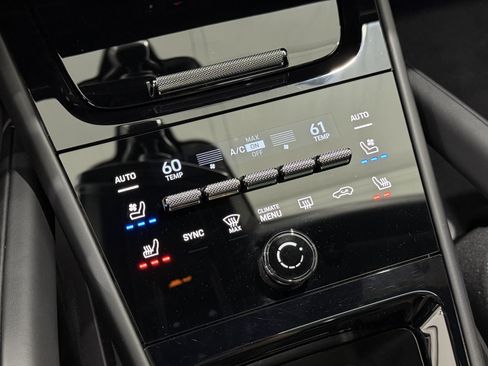 Certified 2026 Porsche Cayenne Coupe AWD/4WD image 39