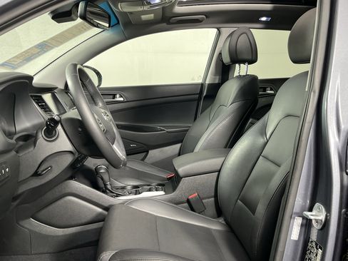 Used 2018 Hyundai Tucson Limited w/ Ultimate Package 02 image 10