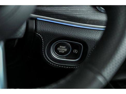 New 2026 Mercedes-Benz GLS 580 4MATIC image 13