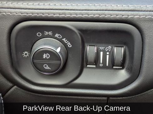 Used 2024 RAM 2500 Limited image 28