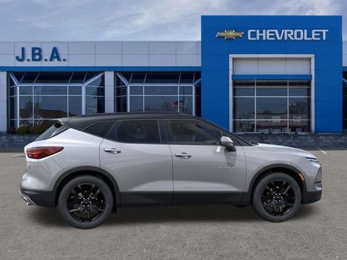 New 2026 Chevrolet Blazer LT w/ Convenience Package FWD image 5
