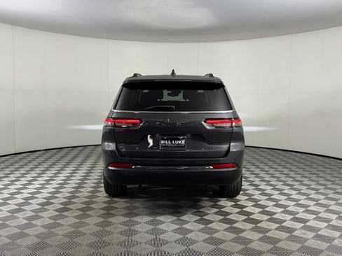 Used 2021 Jeep Grand Cherokee L Limited RWD image 6