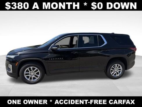 Used 2023 Chevrolet Traverse LS AWD/4WD image 2