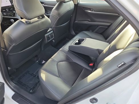 Used 2023 Toyota Camry XSE image 21