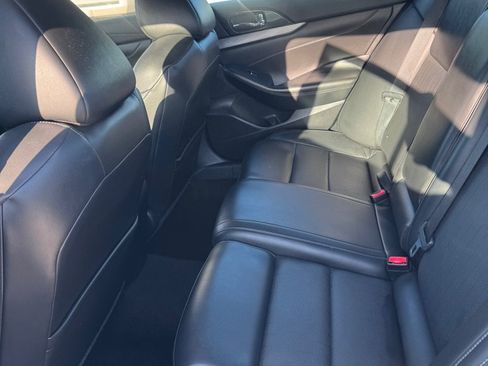 Used 2017 Nissan Maxima 3.5 SL FWD image 11