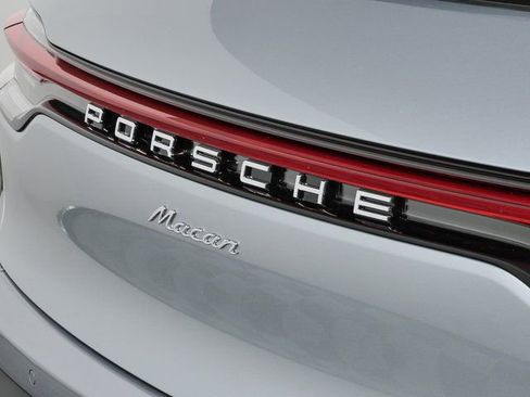 New 2026 Porsche Macan AWD image 37