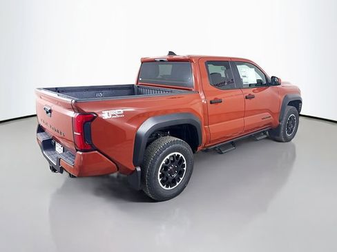 Used 2025 Toyota Tacoma TRD Off-Road image 7