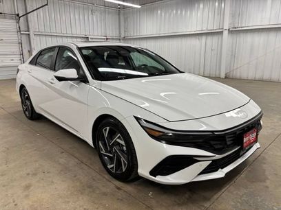 Used 2024 Hyundai Elantra Limited
