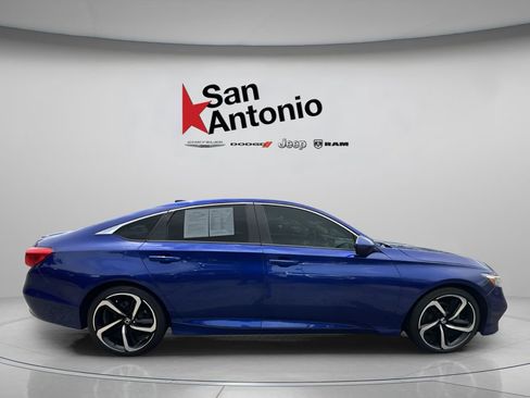 Used 2019 Honda Accord Sport image 9
