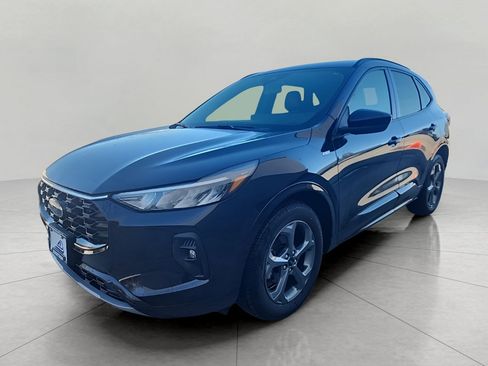 Certified 2023 Ford Escape ST-Line Select w/ Tech Pack #1 image 3