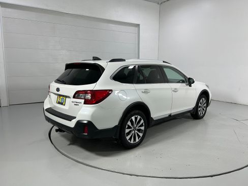 Used 2019 Subaru Outback 3.6R Touring w/ Protection Package #1 image 39
