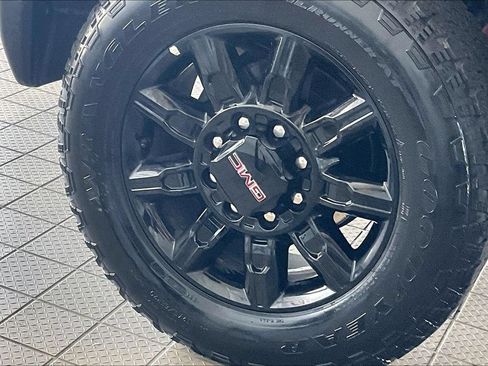 Used 2026 GMC Sierra 2500 AT4 AWD/4WD image 34